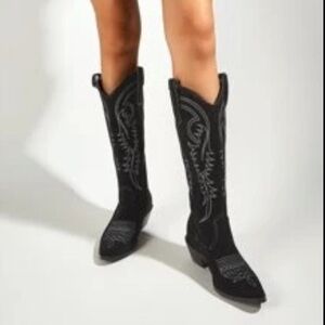 Stitch Detail Suede Mid Calf Boots black and white size 40